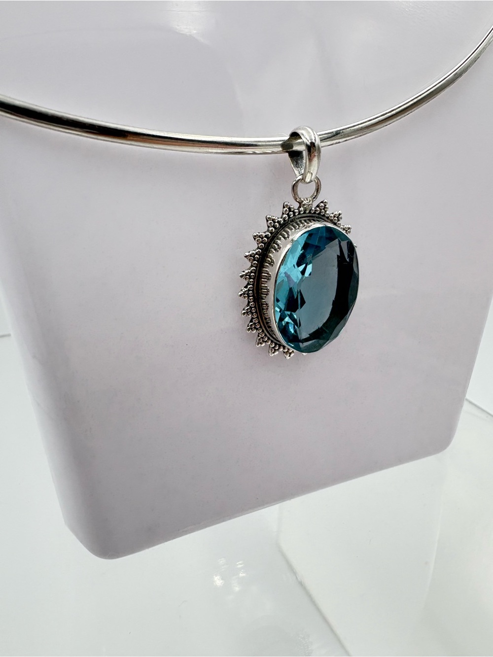 925 Silver 8 Ct Faceted Swiss Blue Topaz Oval Gemstone Pendant (Pendant Only) - Picture 9 of 16